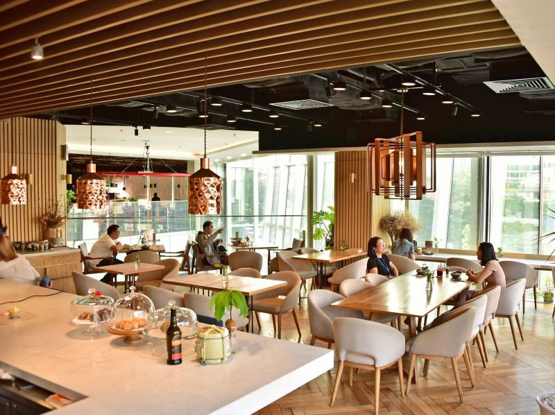 không gian quán Miyama